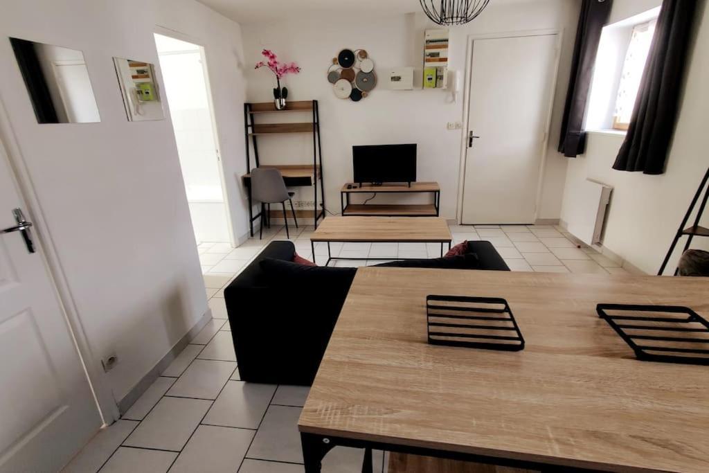 Appartement Style Industriel Au Centre De Дуэ Экстерьер фото